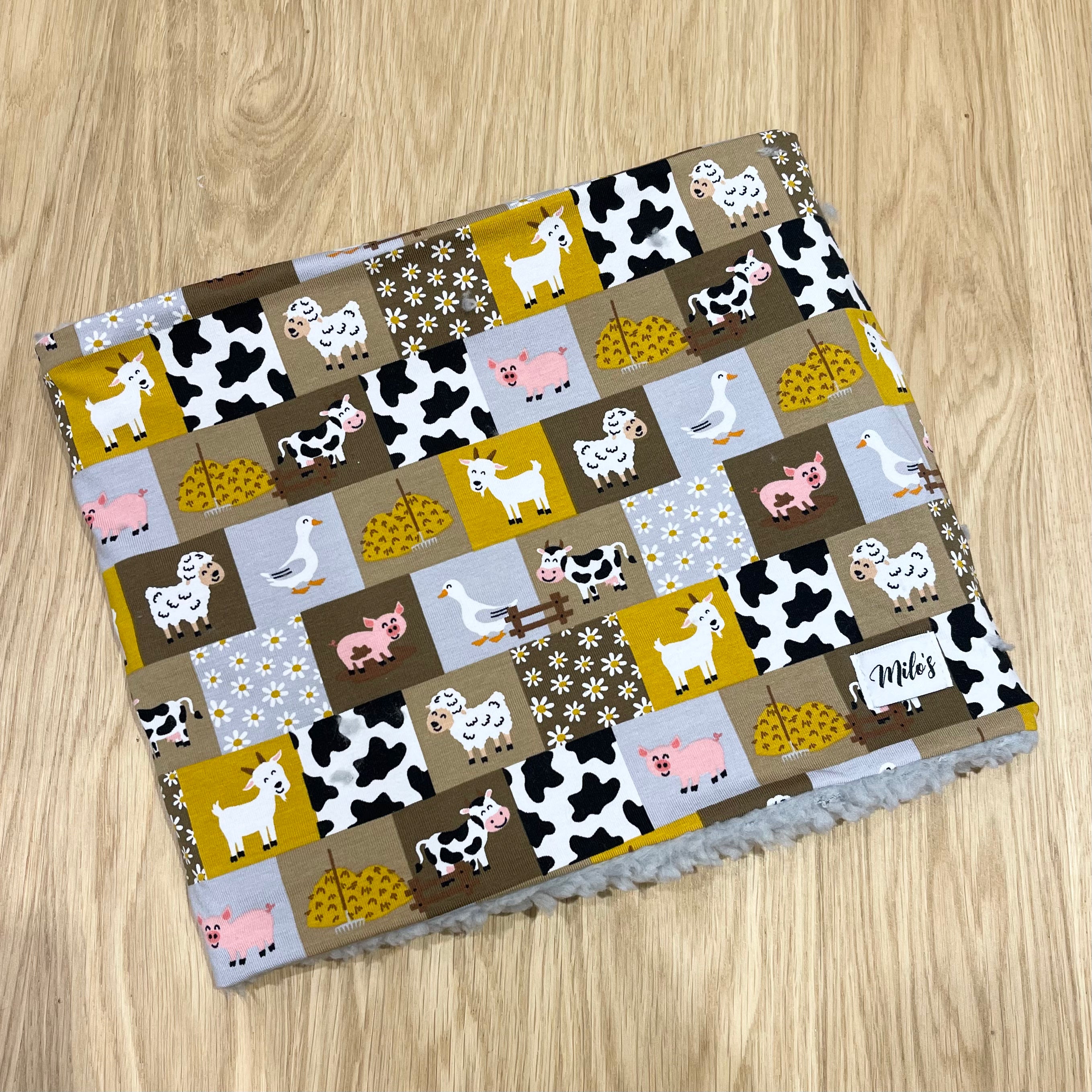 Farmyard Snood