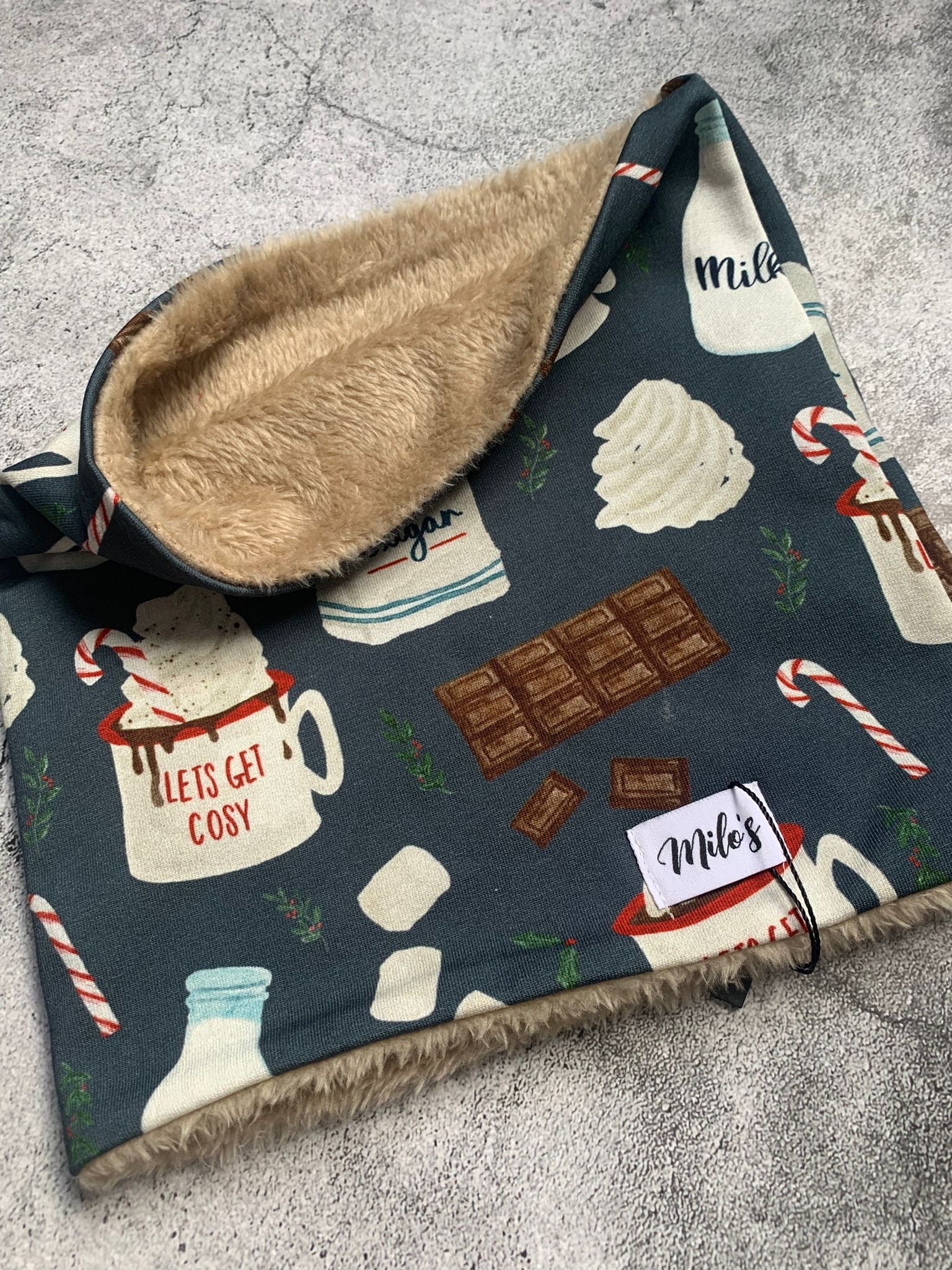 Hot Cocoa Cuddly Snood