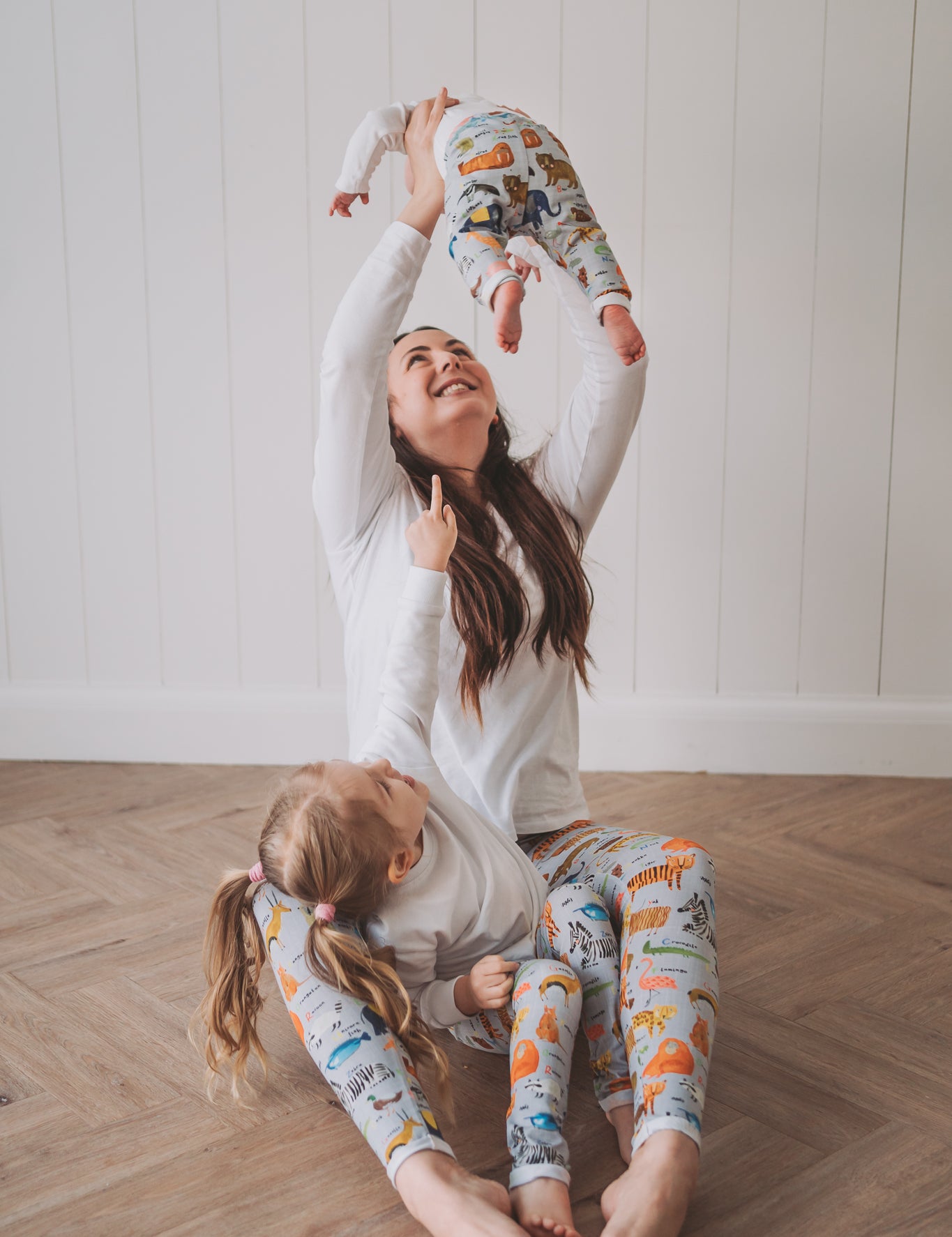 GreyAlphazooLeggings7.jpg