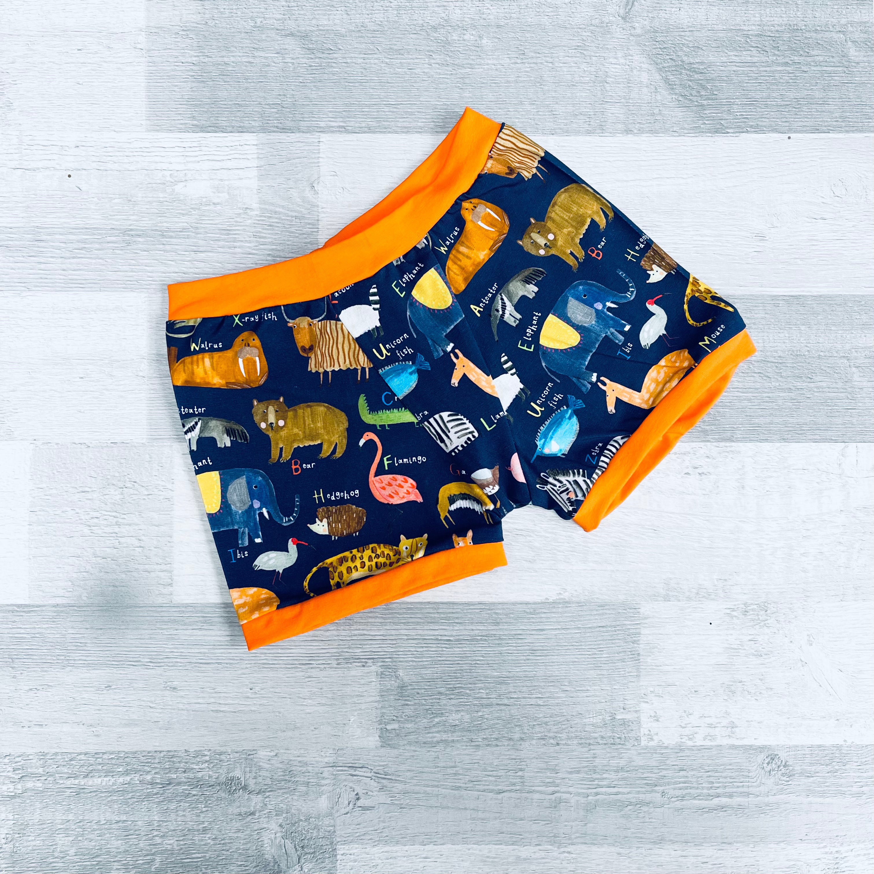 AlphaZoo Unisex Boxer Shorts - Age 8