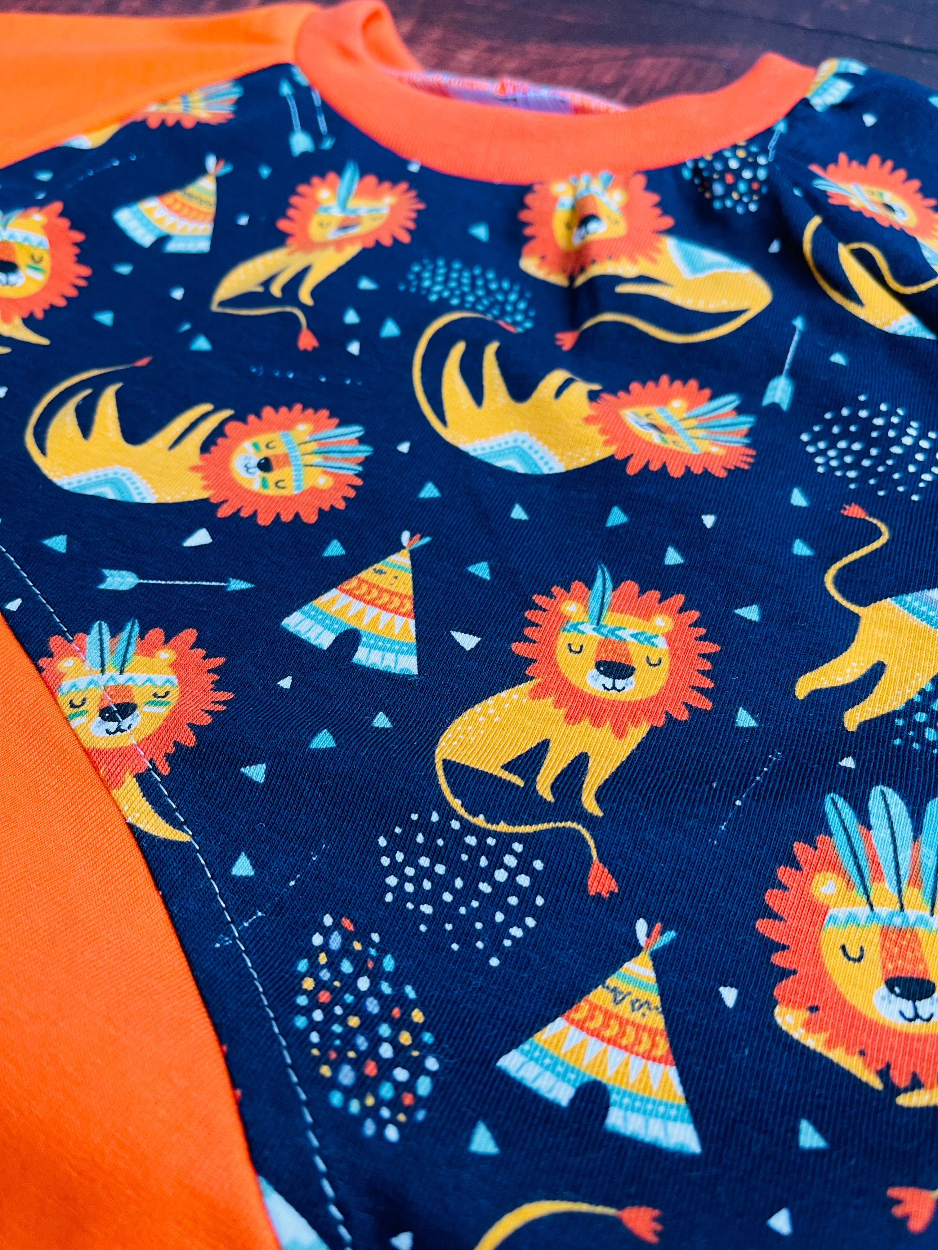 Lion Curved Sweater