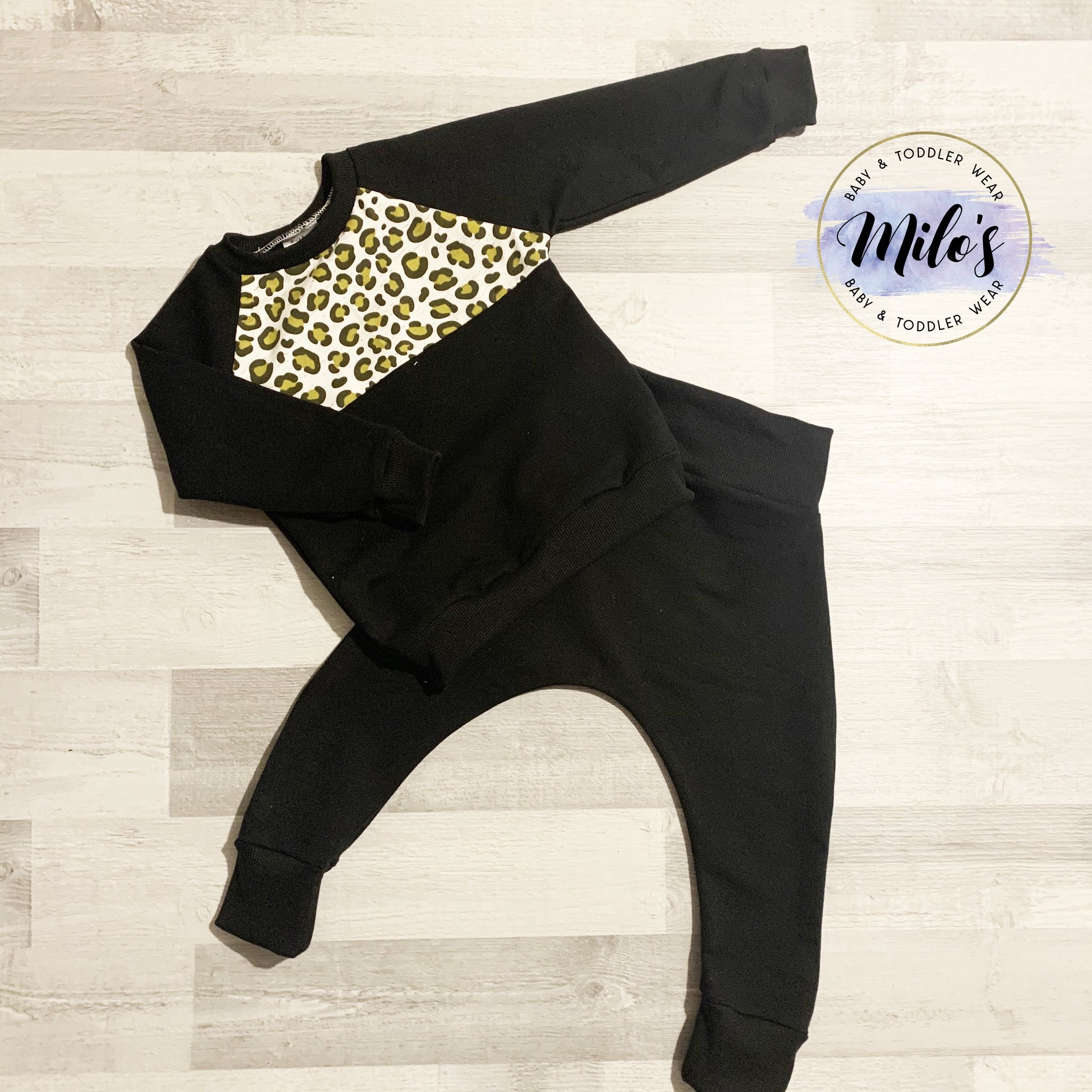 LeopardBlackBundle3_1024x1024_2x_00681cf9-1d5f-44c1-900f-1de5fa197a09.jpg