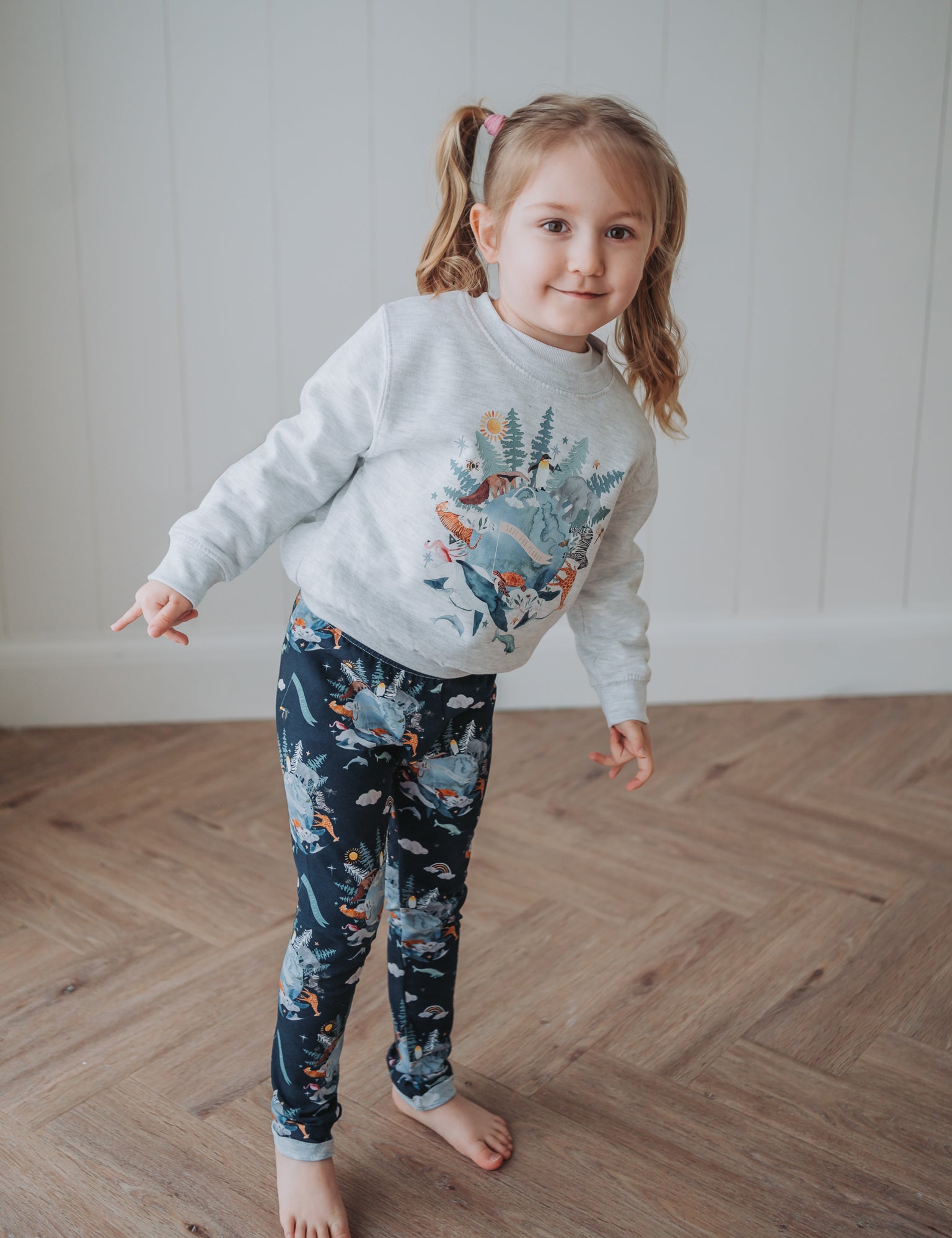 SaveOurPlanetSweater_Leggings4_c1bddf81-7085-4ccd-8672-0a7f34cc078d.jpg