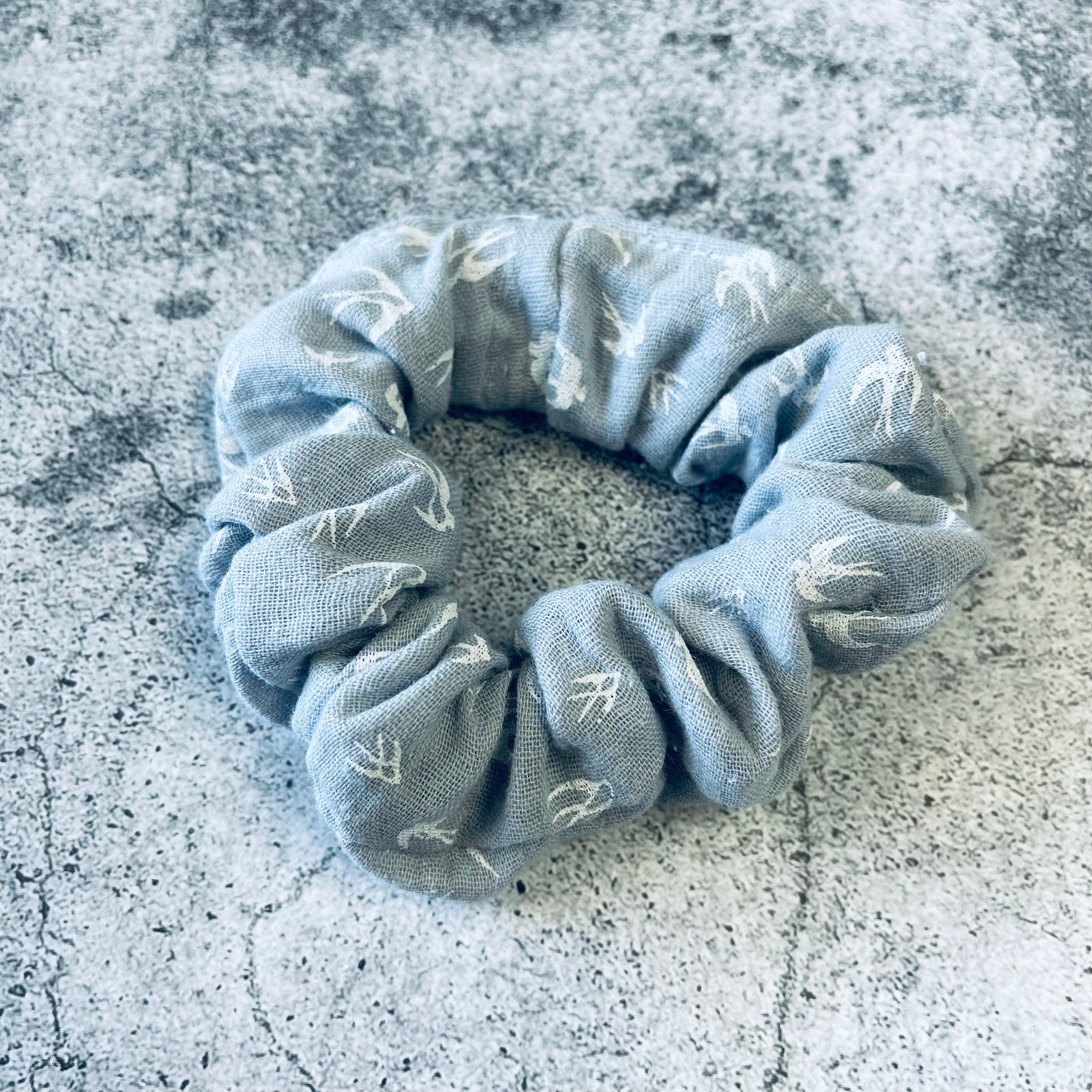 Pack of 2 Scrunchies - Grey Swallow