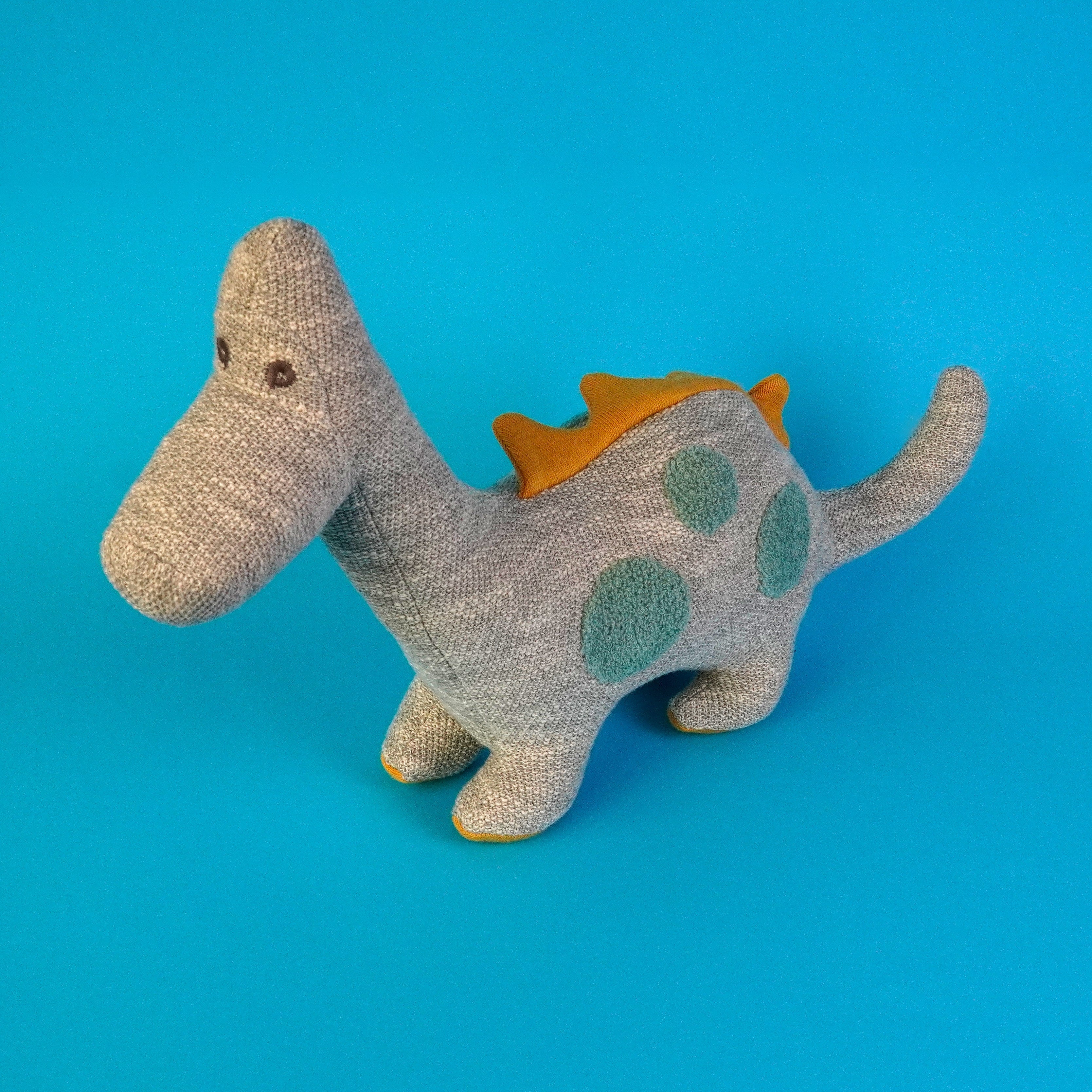 large_grey_diplo_blue.jpg